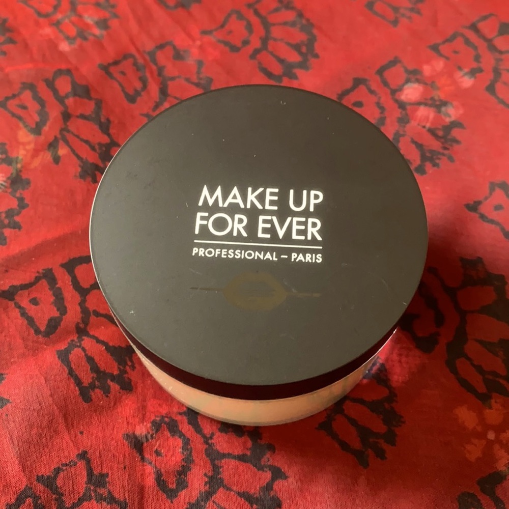 ULTRA HD MATTE SETTING POWDER 2.0 Banana